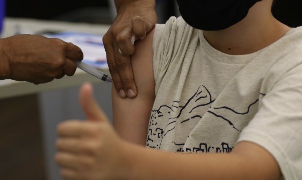 Acelerar ritmo de vacinao infantil pode salvar vidas, mostra estudo