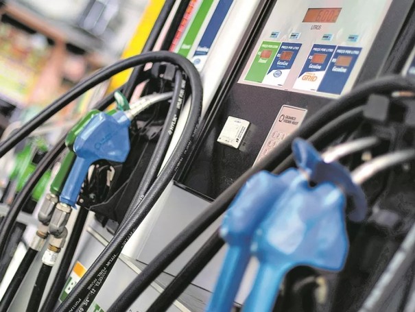 Petrobras reduz preo da gasolina de novo em menos de duas semanas