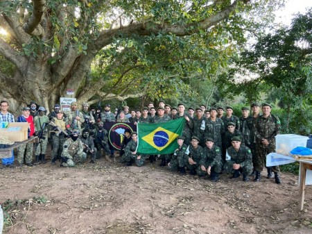 Tiro de Guerra de Osvaldo Cruz participa de simulação com a equipe de airsoft Black Eagle