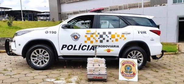 Fiscalizao encontra carga de cocana escondida em tanque de combustvel de carro