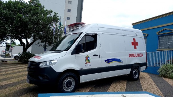 Osvaldo Cruz compra nova ambulncia aps receber verba destinada por Deputado