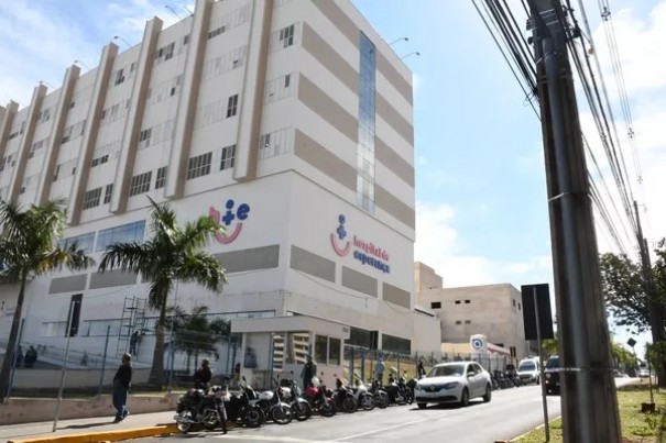 Com dficit de R$ 2 milhes mensais, Hospital de Esperana demite funcionrios e firma acordo de cooperao com Santa Casa