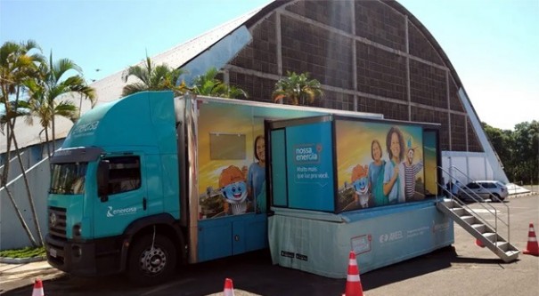 Famlias de baixa renda inscritas na Tarifa Social de Energia Eltrica podem fazer troca de lmpadas em Osvaldo Cruz