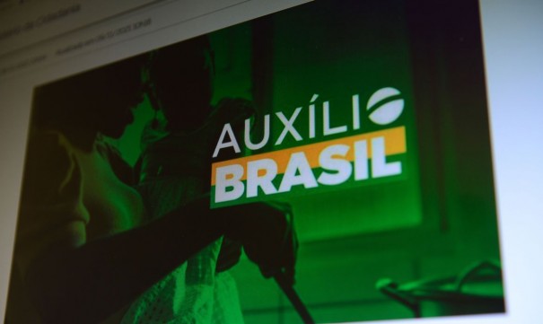 Auxlio Brasil  pago hoje a beneficirios com NIS de final 3