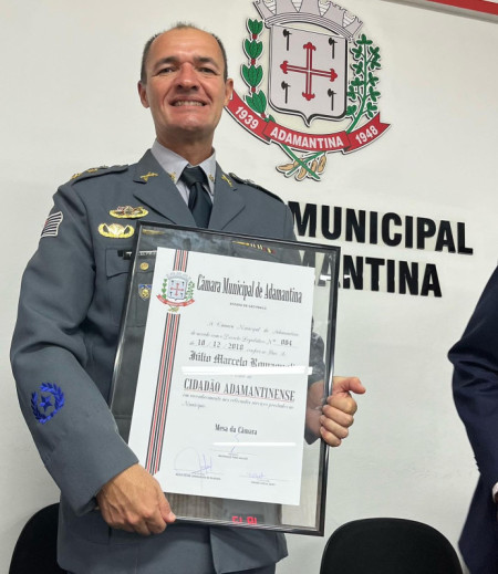 Tenente-coronel JÃºlio Romagnoli recebeu tÃ­tulo de CidadÃ£o Adamantinense 