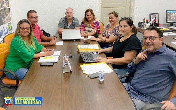 Salmouro teve reunio para garantir a segurana dos alunos da rede municipal de ensino