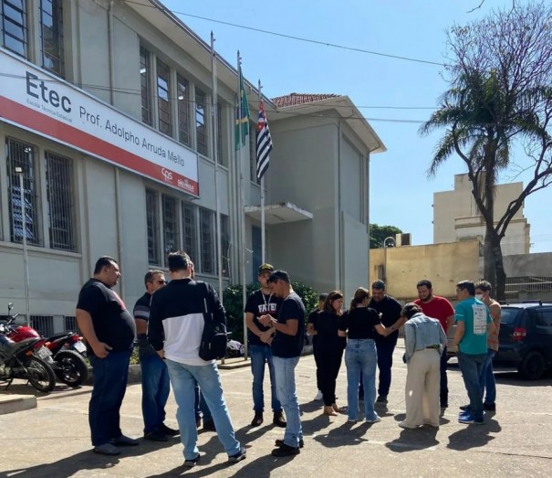 Greve paralisa atividades de Etecs e Fatecs na regio de Presidente Prudente