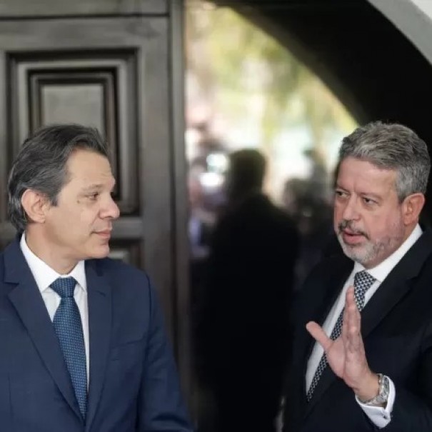 Fala de Haddad gera atrito com Lira, e reunio sobre arcabouo  adiada