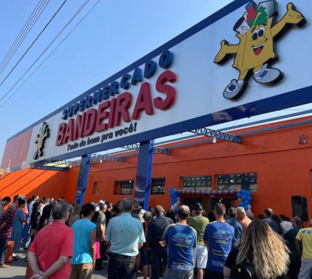 Supermercado Bandeiras inaugura sua loja na Avenida Brasil