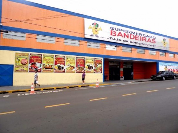 Campanha de aniversrio do Supermercado Bandeiras chega na reta final