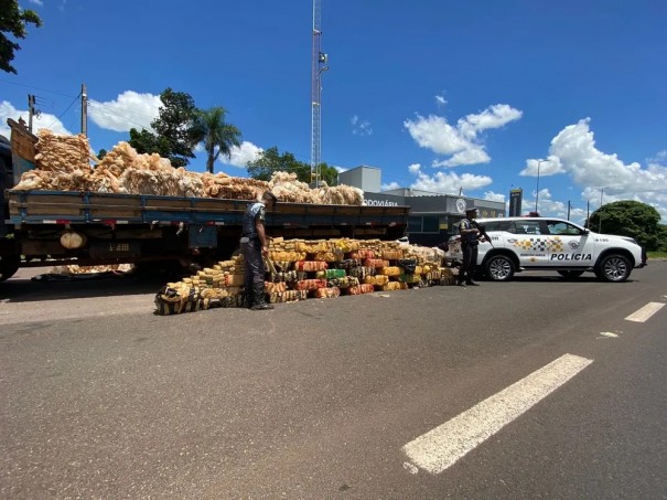 Fiscalizao apreende mais de 1 tonelada de maconha transportada em meio a materiais reciclveis na Rodovia da Integrao