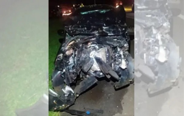 Batida entre carro e caminhonete deixa trs feridos em rodovia de Dois Crregos; motorista de um dos veculos fugiu