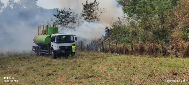 Incêndio atinge área de 4 mil hectares entre Tupã e Bastos; fogo consumiu pastagem e apiário