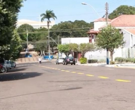 Ordem judicial desautoriza estacionamento entre Avenidas Brasil e FÃ©lix C. Dias em dias de Feira Livre em OC