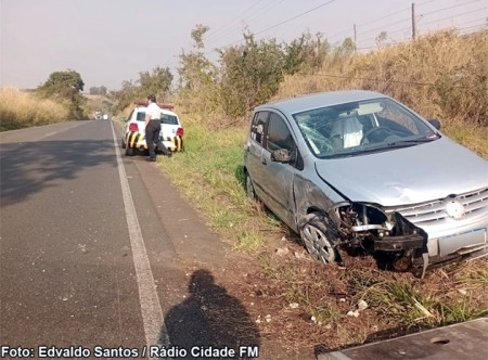 Mulher sofre ferimentos em acidente na vicinal TupÃ£/Bastos