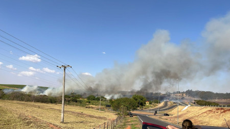 IncÃªndio de grandes proporÃ§Ãµes em FlÃ³rida Paulista 