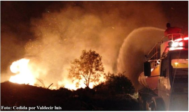 Incêndio de grandes proporções atinge área na área rural de Bastos