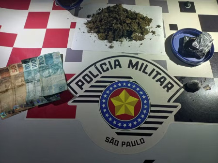 Homem esconde porÃ§Ã£o de maconha na geladeira e acaba preso em flagrante por trÃ¡fico de droga, em Adamantina