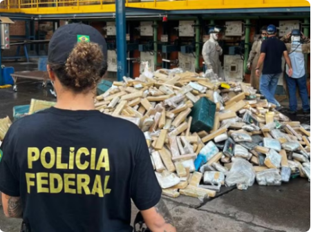 PolÃ­cia Federal incinera 4 toneladas de maconha e cocaÃ­na apreendidas na regiÃ£o de Presidente Prudente