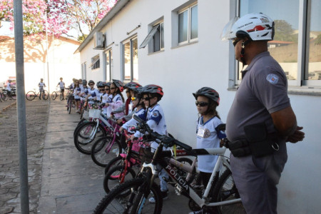 Solenidade de Formatura da 45Â° Turma da Escolinha de Ciclismo Mirim CalifÃ³rnia aconteceu em Osvaldo Cruz