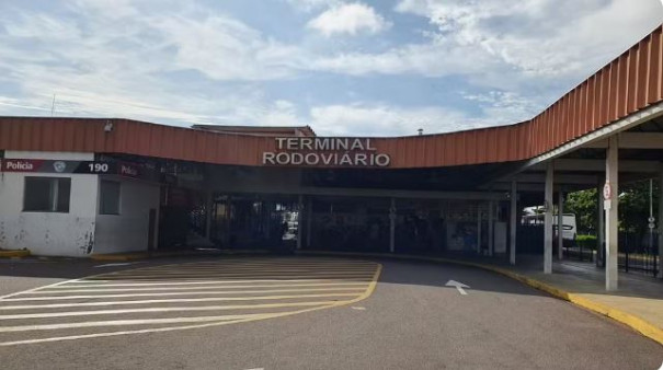 Homem sai para trabalhar em Regente Feijó e tem motocicleta furtada no Terminal Rodoviário de Presidente Prudente