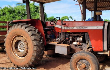 Trator Ã© furtado na zona rural do municÃ­pio de Iacri