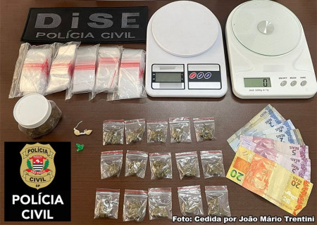 PolÃ­cia civil apreende maconha, crack e cocaÃ­na em residÃªncia de menor em TupÃ£ 