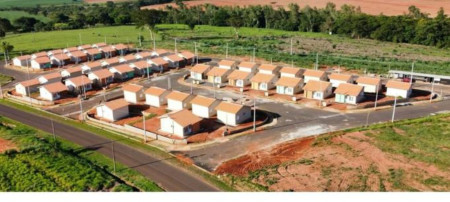 Governador TarcÃ­sio de Freitas entregou 50 casas populares em Sagres nesta quarta-feira (06) 