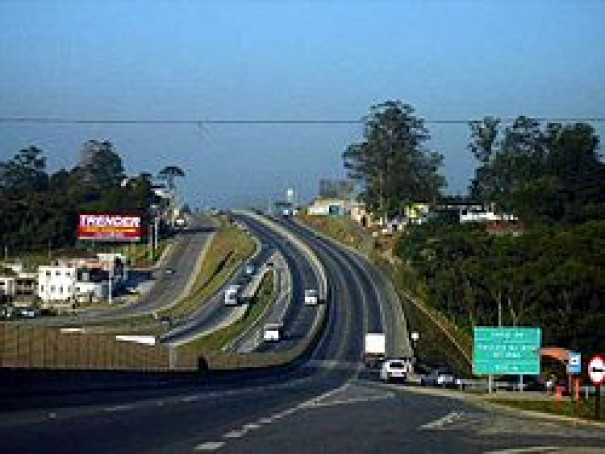 Manutenção na rede elétrica altera tráfego na Rodovia Raposo Tavares, em Presidente Epitácio