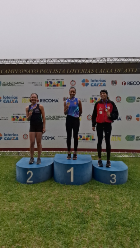 Laura Fernanda Ã© campeÃ£ paulista Sub 23 de Atletismo