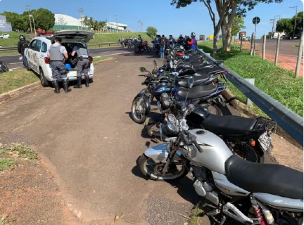 Operação Hércules faz 138 autuações de trânsito a motociclistas durante fiscalização na Rodovia Raposo Tavares