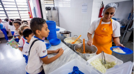 EducaÃ§Ã£o de SP lanÃ§a concurso para cozinheiras e cozinheiros da rede estadual