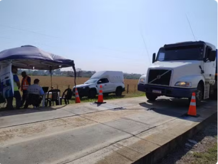 Ipem-SP aprova balanÃ§a dinÃ¢mica de pesagem de caminhÃµes na Rodovia Raposo Tavares, em CaiuÃ¡