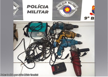 Homem Ã© preso acusado de furtar equipamentos elÃ©tricos em TupÃ£