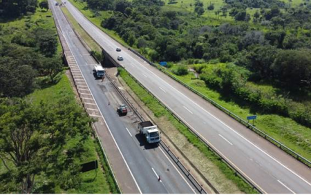 Sistema âPare e Sigaâ Ã© adotado em trecho da Rodovia Raposo Tavares que dÃ¡ acesso a Presidente EpitÃ¡cio