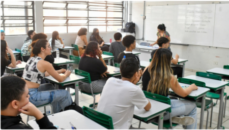 MatrÃ­culas para ano letivo de 2025 serÃ£o automÃ¡ticas para alunos da rede estadual