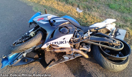 Motociclista morre em acidente de trÃ¢nsito na Rodovia SP-270