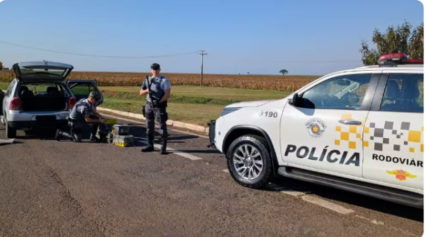 Jovens são presas ao transportar 121 tabletes de maconha na Raposo Tavares em Palmital 