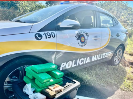 Rapaz tenta escapar de moto e a pÃ© de abordagem policial, mas acaba preso com mais de 7kg de drogas em Presidente Bernardes