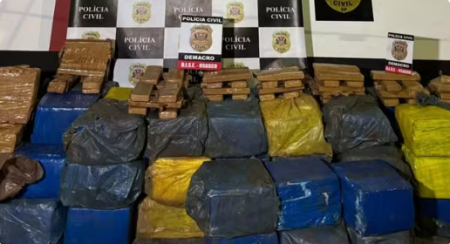 InterceptaÃ§Ã£o apreende 1,5 tonelada de maconha transportada em caminhÃ£o de adubo na Rodovia Assis Chateaubriand