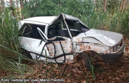 Motorista é vítima de acidente na SP-294 em Iacri