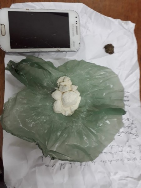 Polícia Militar de OC prende traficante com maconha e cocaína