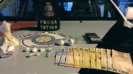 Traficante é preso com cocaína e LSD após Polícia Militar receber diversas denúncias