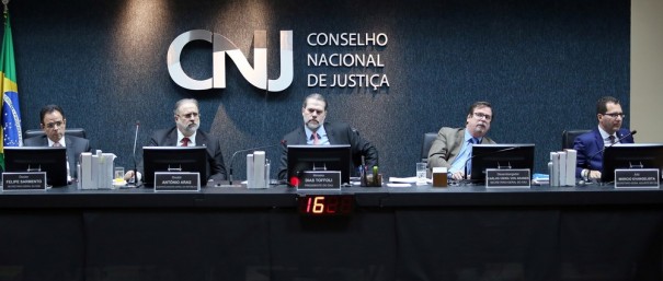 CNJ aprova novo auxlio-moradia de at R$ 4.377,73 para magistrados