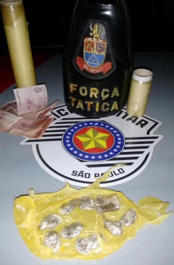 Menor  apreendido pela Polcia Militar com droga e dinheiro do trfico em Dracena