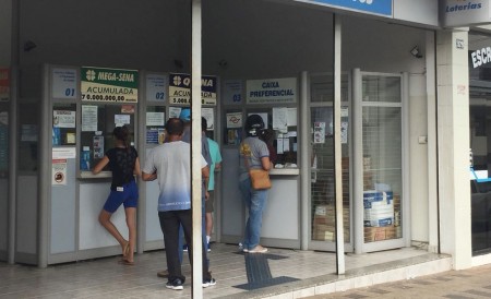 Bandidos assaltam casa lotérica no Centro de Santo Anastácio e fogem com cerca de R$ 8 mil em dinheiro