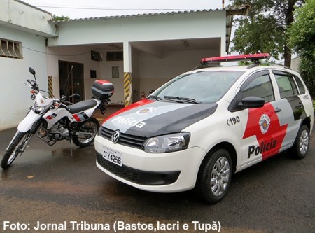 Jovem é preso acusado de furtar comércio no centro de Bastos