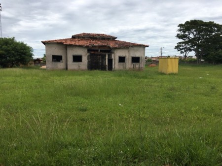 Morador denuncia 'CRACOLÂNDIA' no antigo Plimec