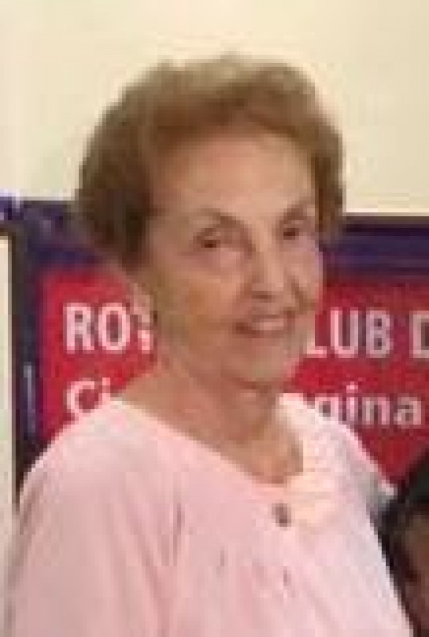 Professora Hilda de Freitas Ribeiro morre aos 86 anos