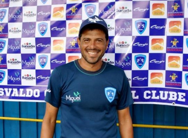 Azulo prepara equipe para Segundinha e negocia garotos com clubes grandes